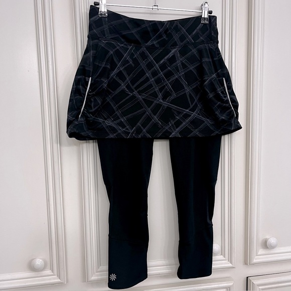 Athleta Pants - Athleta Elation 2-in-1 7/8 Tights RETIRED Black Patterned Leggings with Skirt XS
